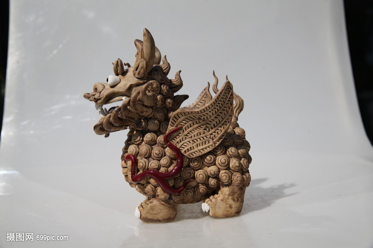 木雕艺术品-麒麟